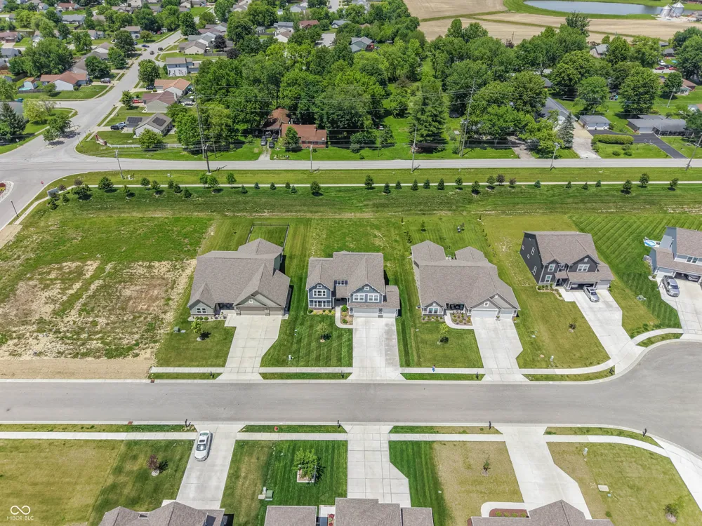 1054 E Valley Oak Court Mooresville, IN 46158