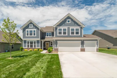 1054 E Valley Oak Court