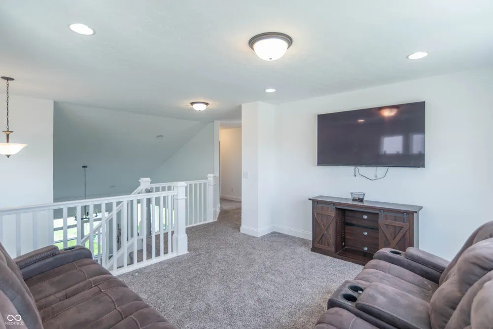 1054 E Valley Oak Court Mooresville, IN 46158