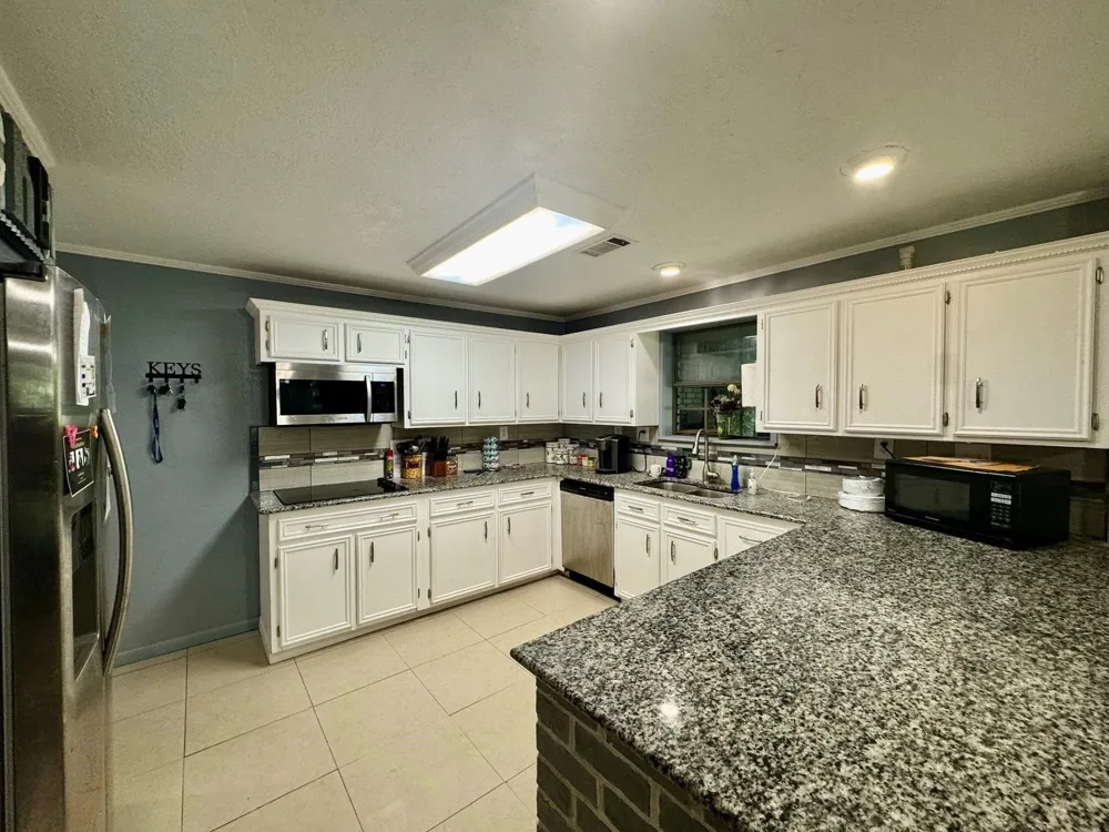 969 County Road 1050 Woodville, TX 75979