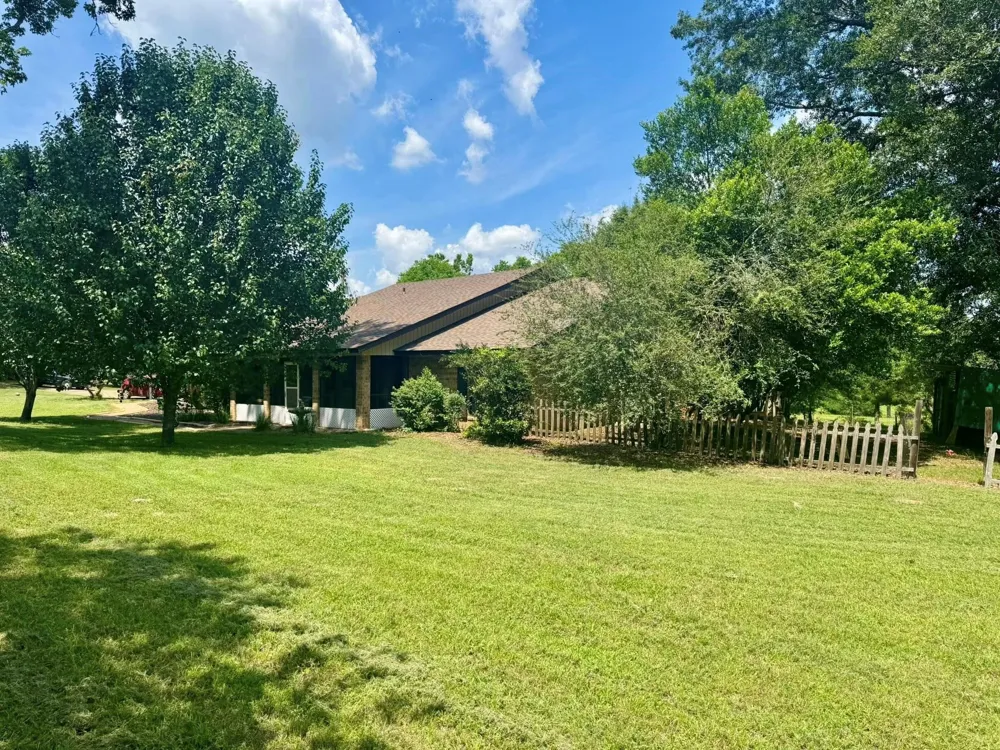 969 County Road 1050 Woodville, TX 75979