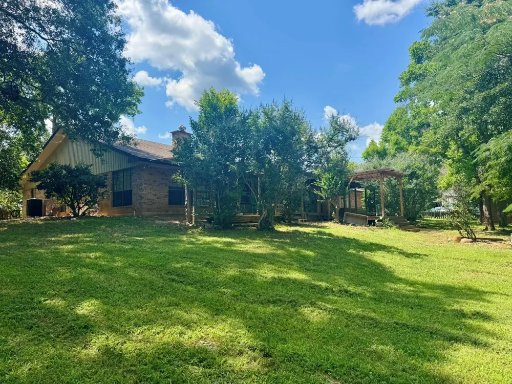 969 County Road 1050 Woodville, TX 75979