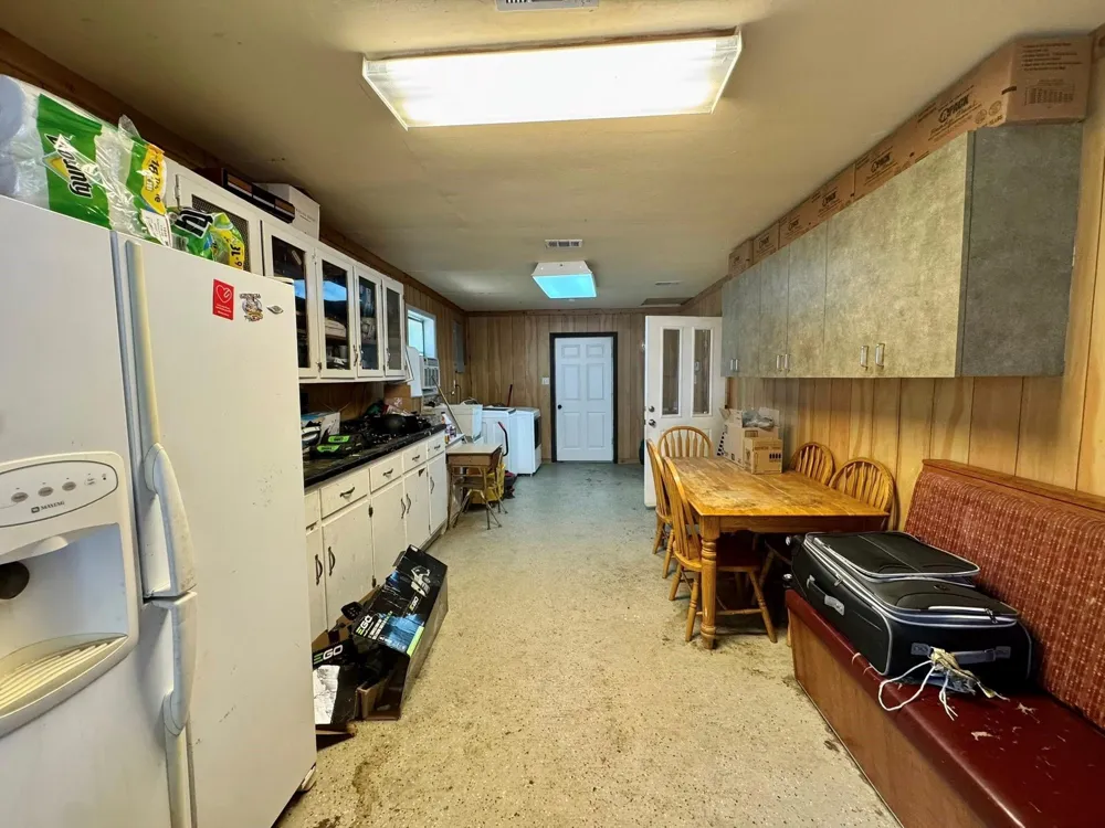969 County Road 1050 Woodville, TX 75979