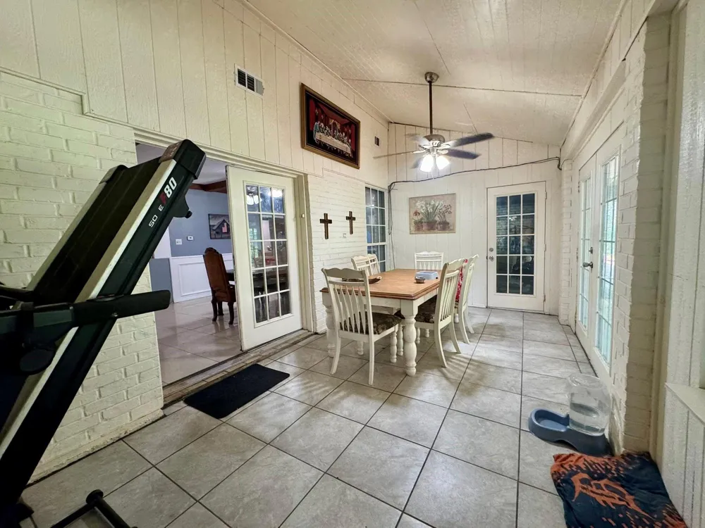 969 County Road 1050 Woodville, TX 75979