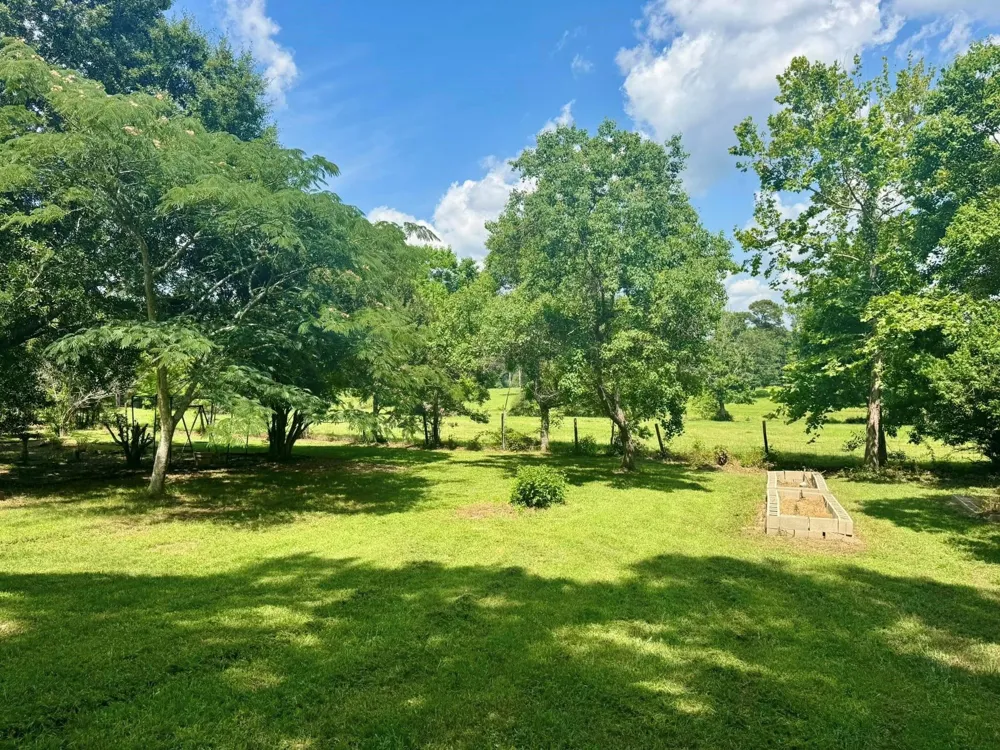 969 County Road 1050 Woodville, TX 75979