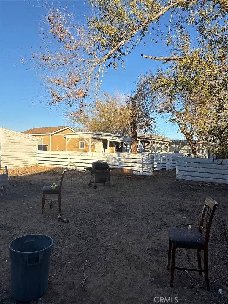 16100 Navajo Road Apple Valley, CA 92307