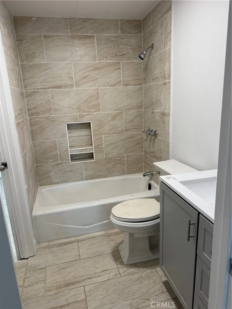 16100 Navajo Road Apple Valley, CA 92307