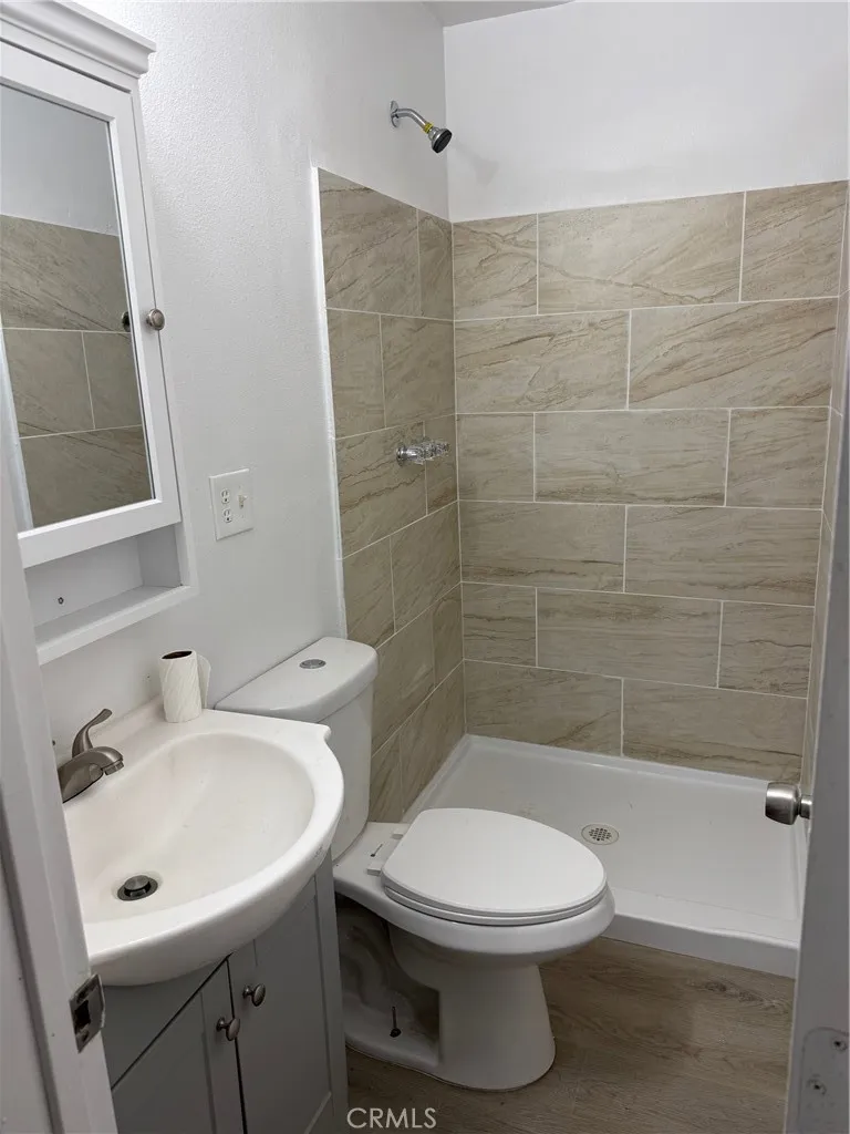 16100 Navajo Road Apple Valley, CA 92307