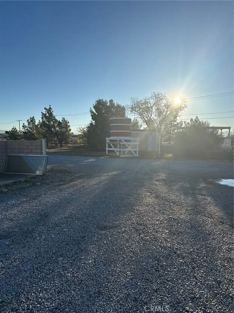 16100 Navajo Road Apple Valley, CA 92307