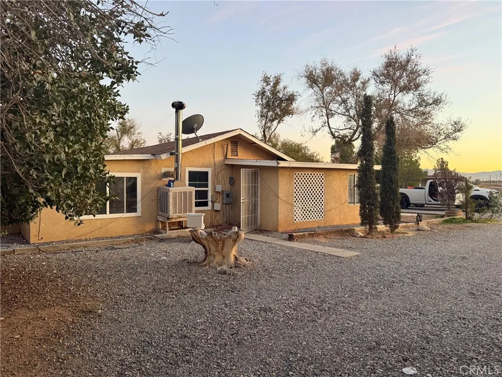 16100 Navajo Road Apple Valley, CA 92307