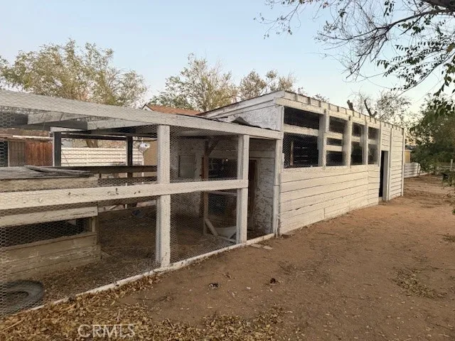 16100 Navajo Road Apple Valley, CA 92307