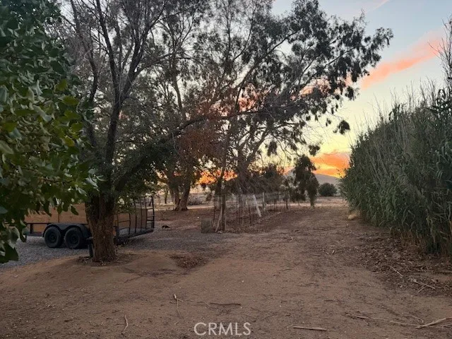16100 Navajo Road Apple Valley, CA 92307