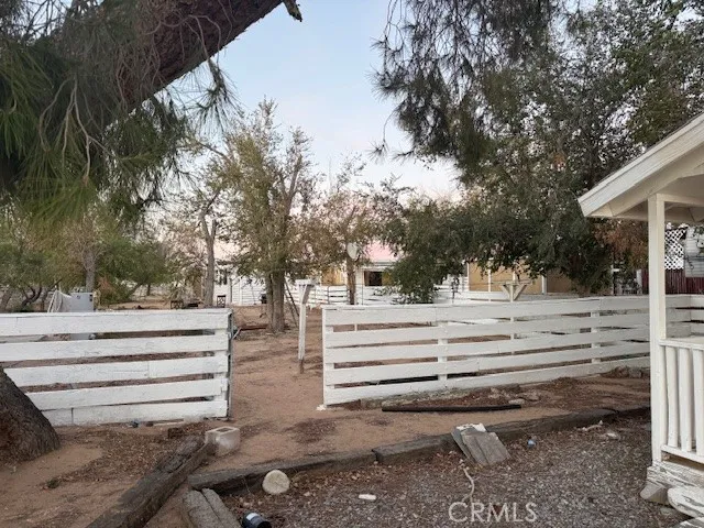 16100 Navajo Road Apple Valley, CA 92307
