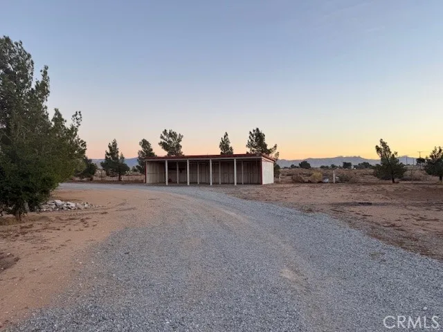 16100 Navajo Road Apple Valley, CA 92307