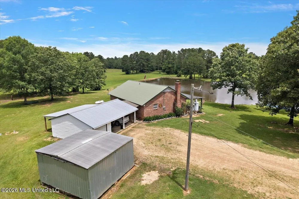 4655 Hwy 43 Camden, MS 39045