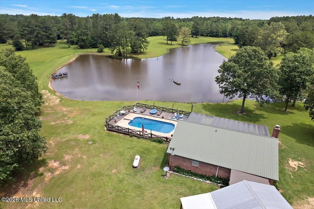 4655 Hwy 43 Camden, MS 39045