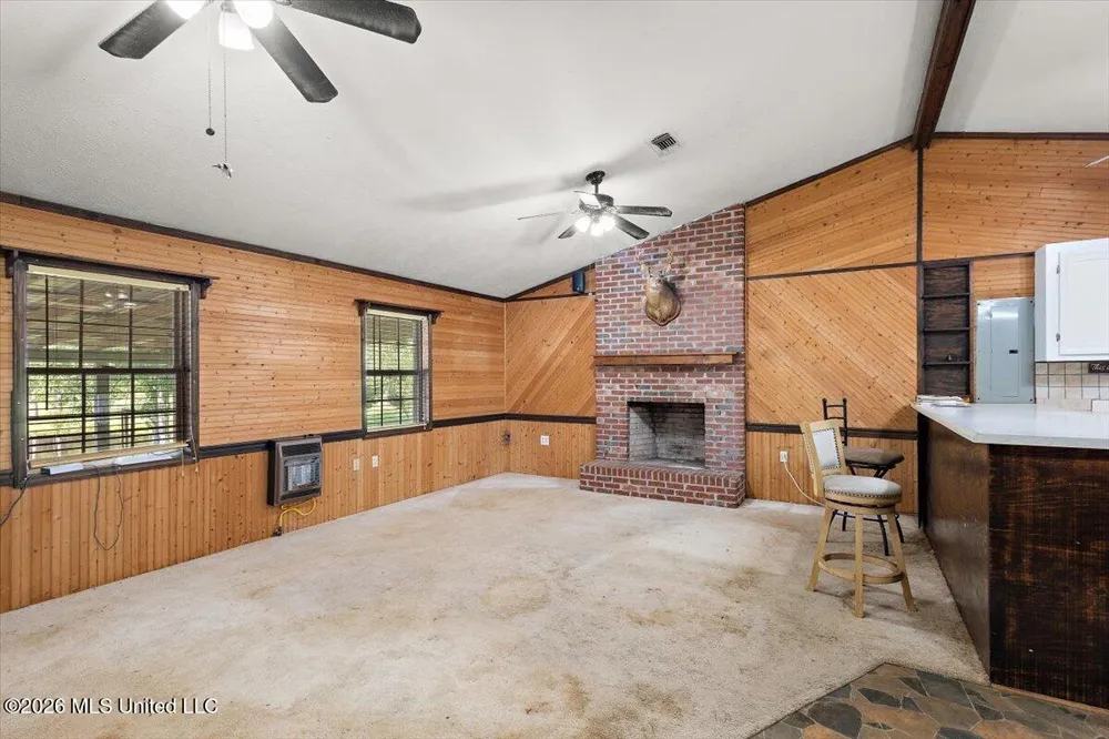 4655 Hwy 43 Camden, MS 39045