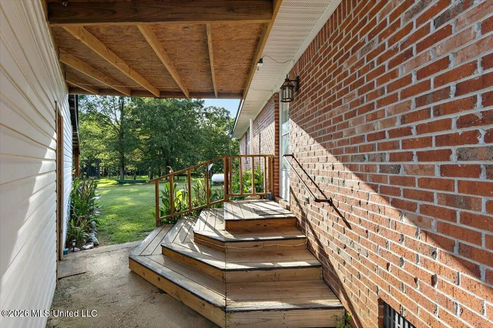 4655 Hwy 43 Camden, MS 39045
