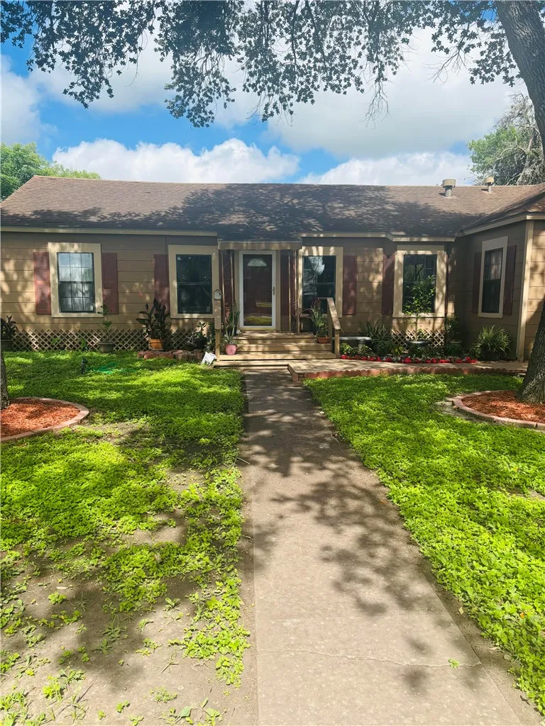 845 Reynolds Alice, TX 78332