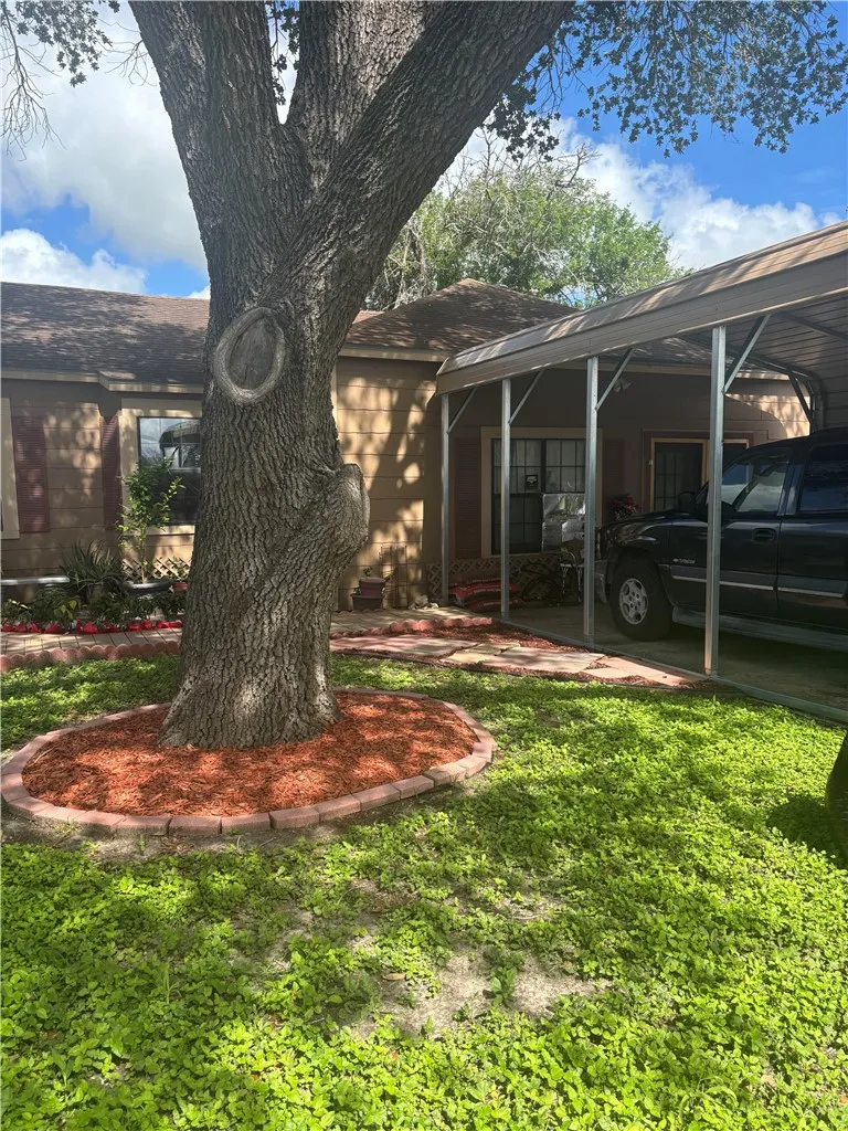 845 Reynolds Alice, TX 78332