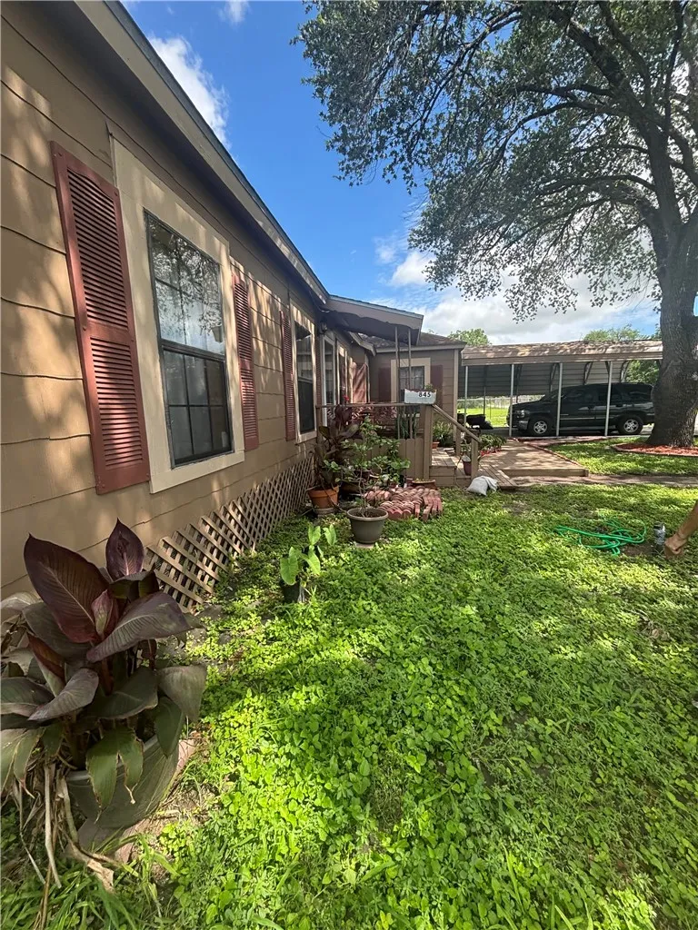 845 Reynolds Alice, TX 78332