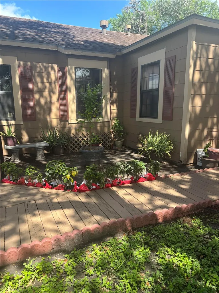 845 Reynolds Alice, TX 78332