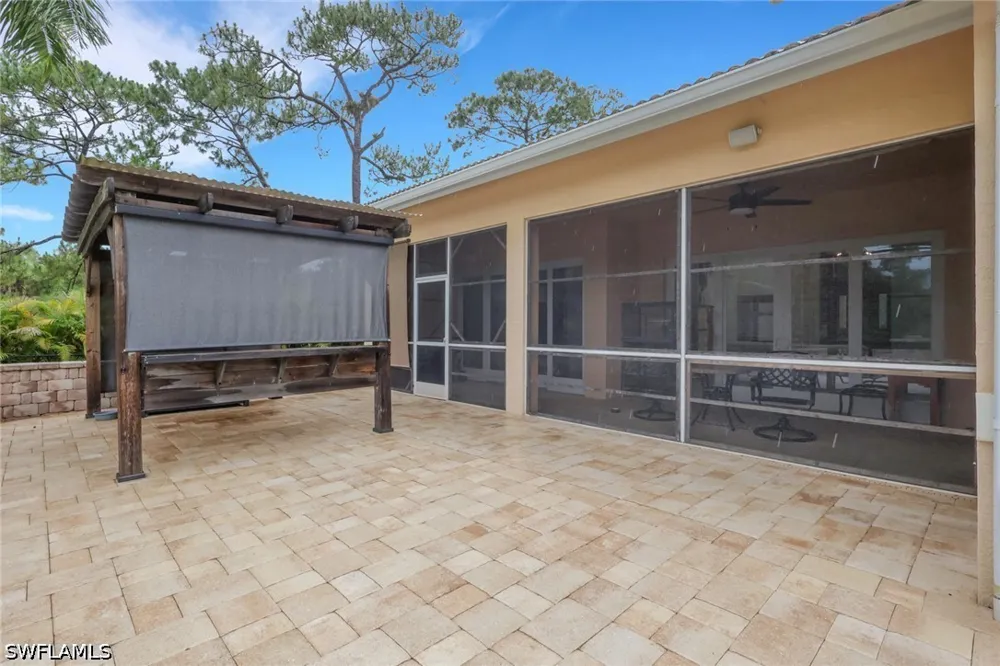 Green Boulevard Naples, FL 34116