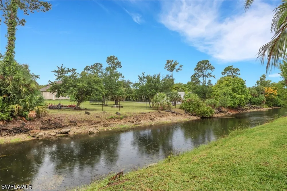 Green Boulevard Naples, FL 34116