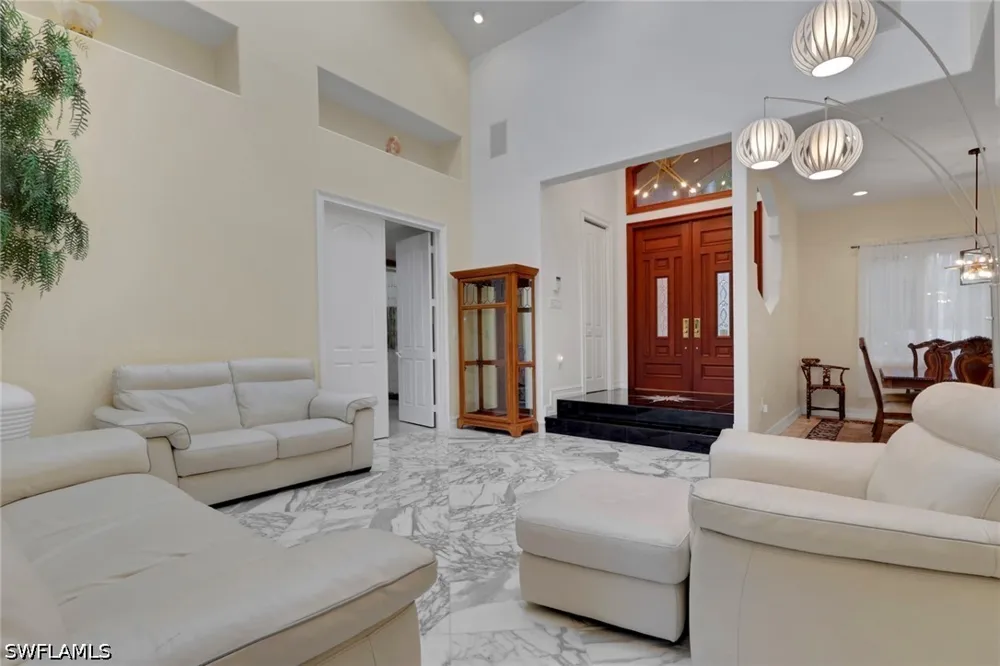 Green Boulevard Naples, FL 34116