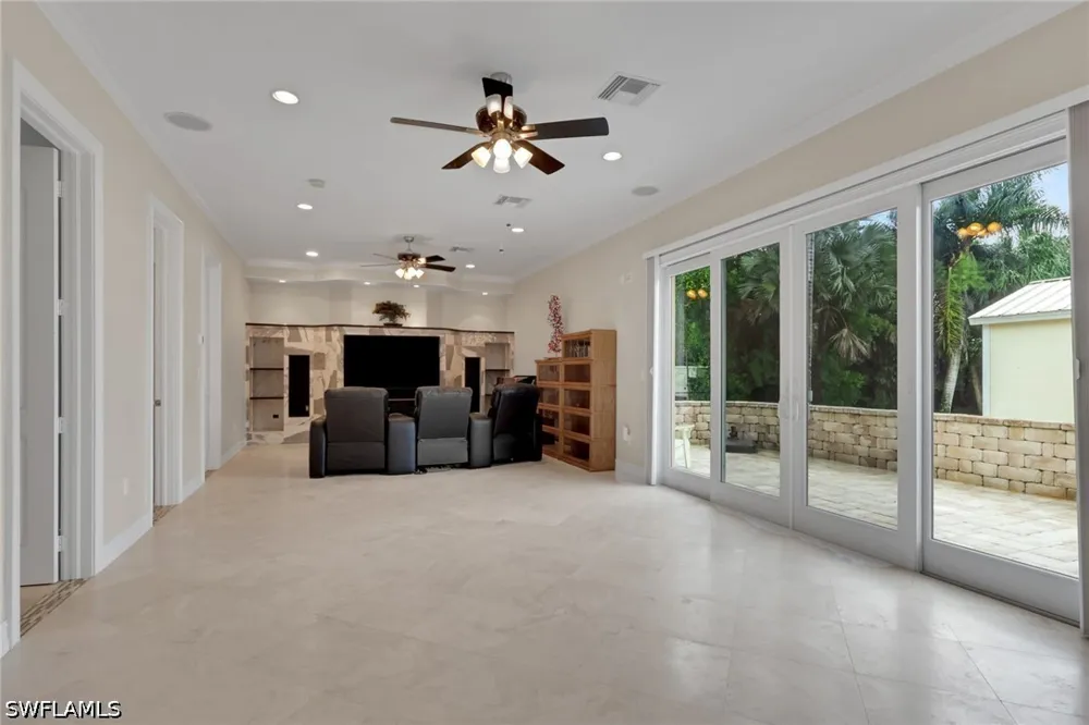 Green Boulevard Naples, FL 34116