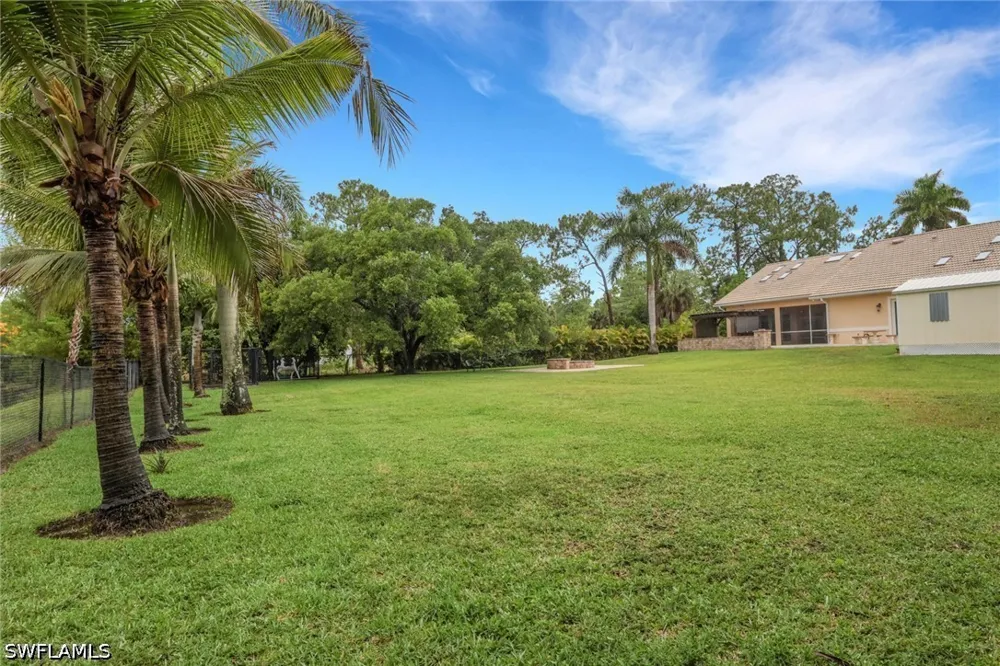 Green Boulevard Naples, FL 34116