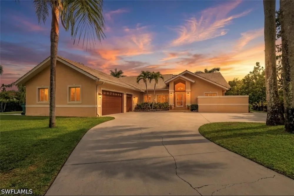 Green Boulevard Naples, FL 34116
