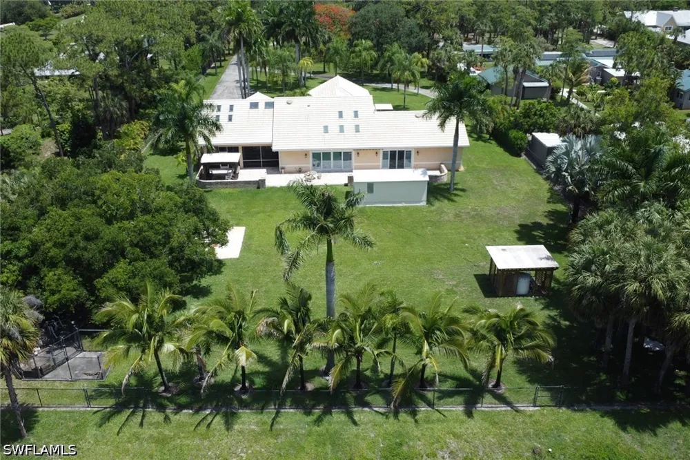 Green Boulevard Naples, FL 34116