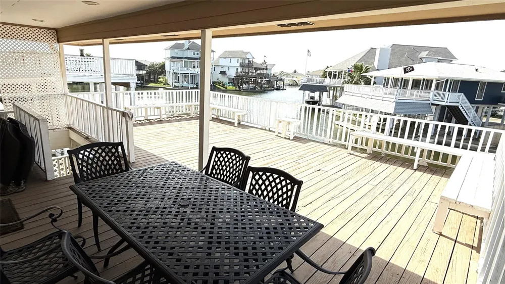 16528 Tortuga Way Jamaica Beach, TX 77554