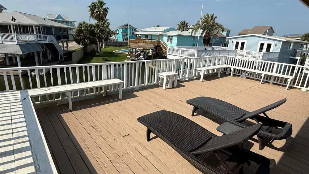 16528 Tortuga Way Jamaica Beach, TX 77554
