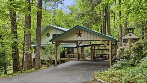 371 Sassafras Gap Road