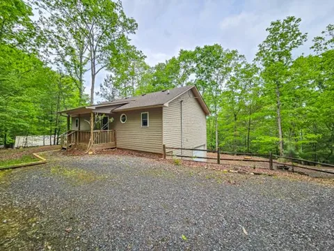48 Rose Court