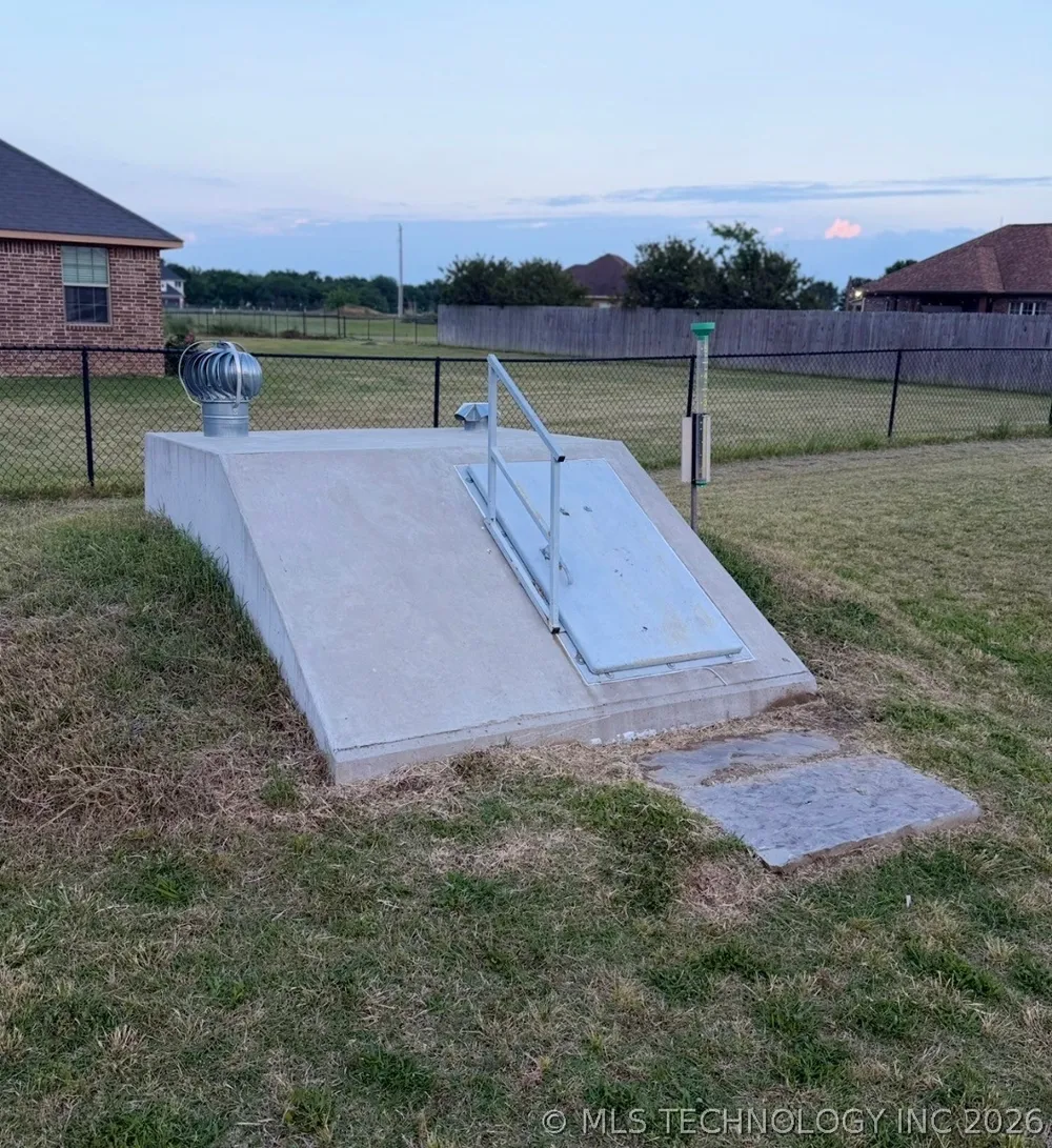 140 Avalanche Durant, OK 74701