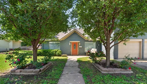 515 W Delaware