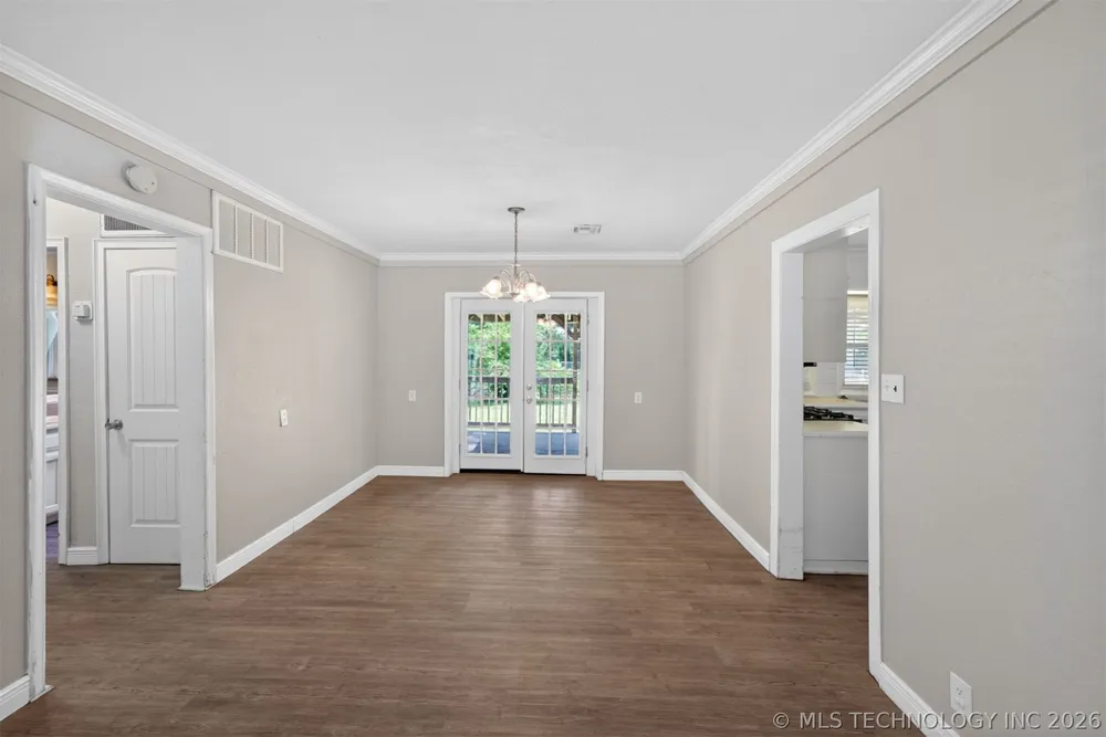 515 W Delaware Vinita, OK 74301