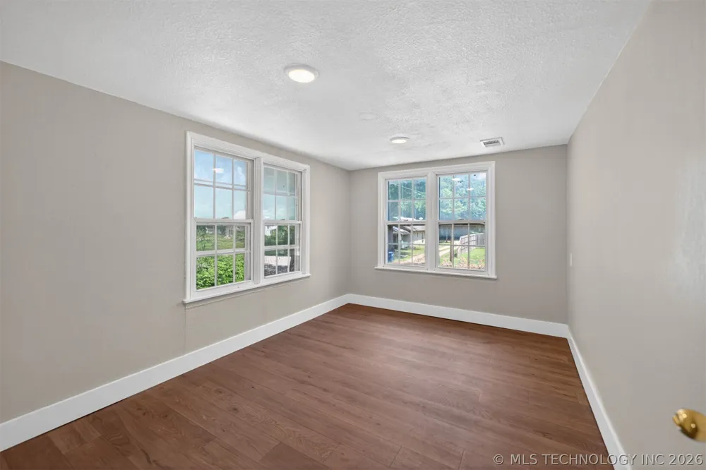 515 W Delaware Vinita, OK 74301