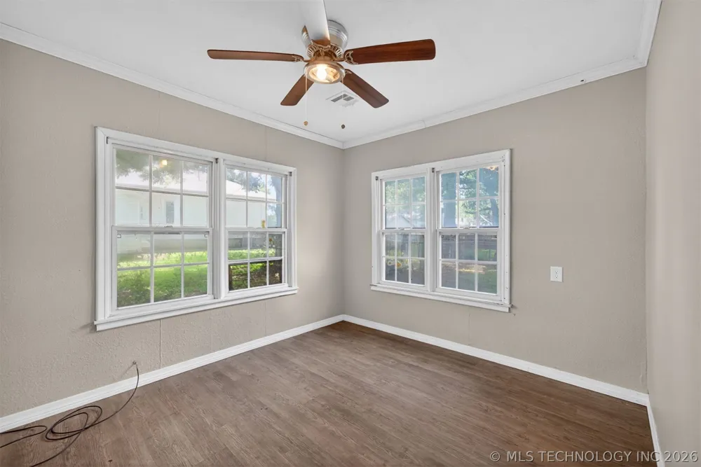 515 W Delaware Vinita, OK 74301