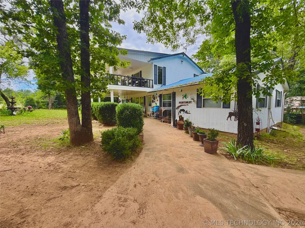13 Wildflower Road Eufaula, OK 74432