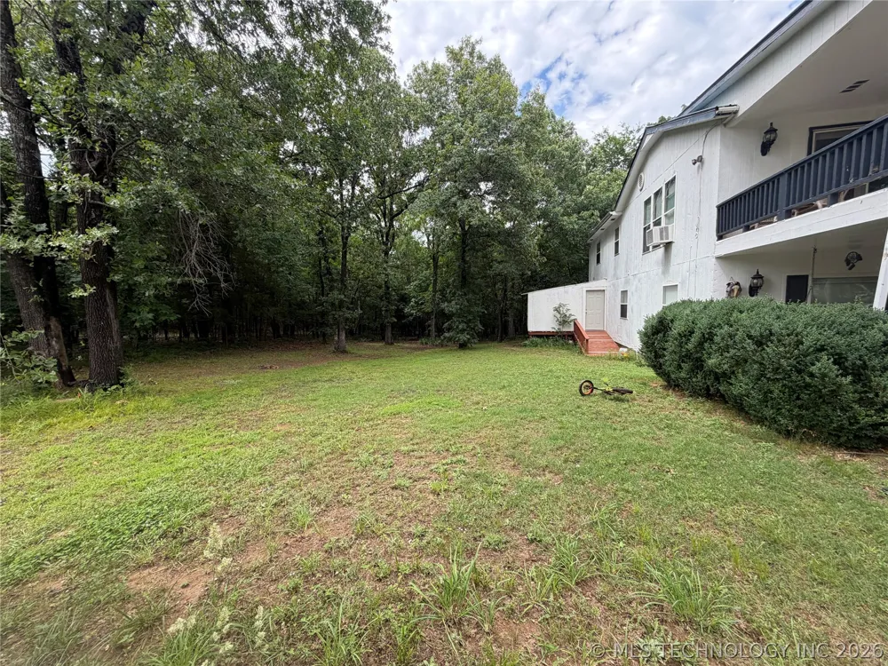 13 Wildflower Road Eufaula, OK 74432