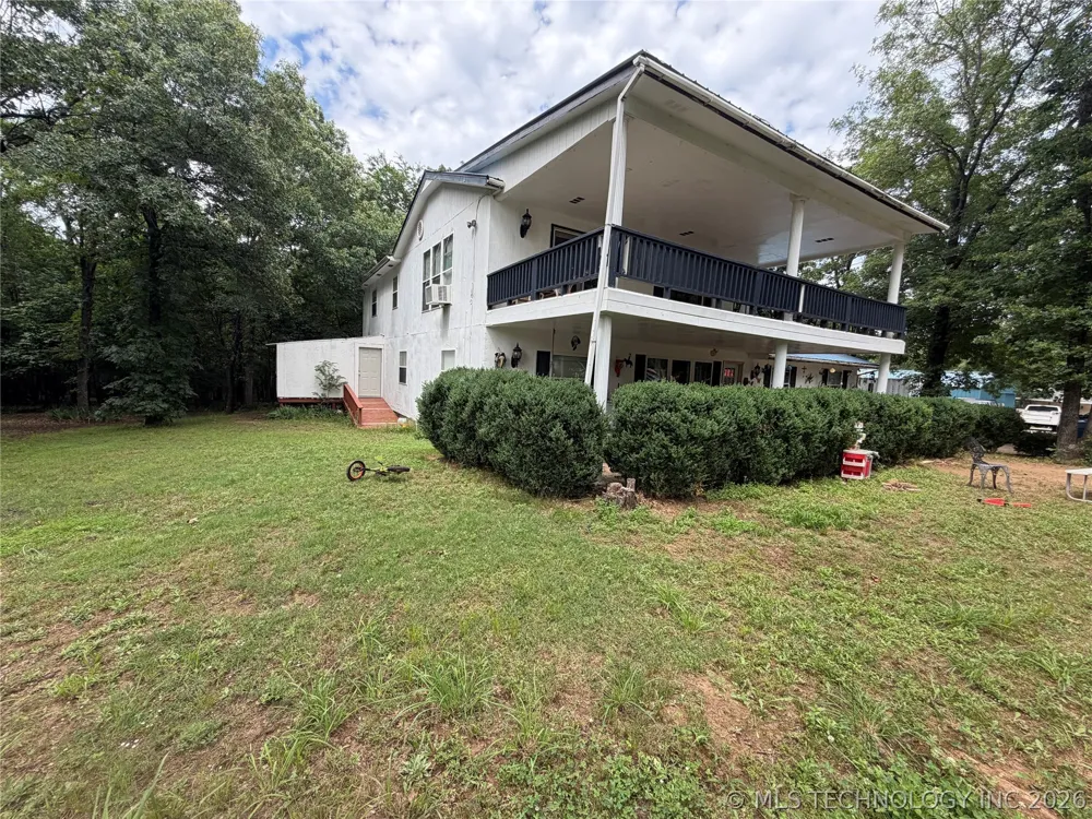 13 Wildflower Road Eufaula, OK 74432