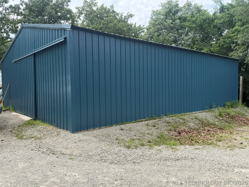 13 Wildflower Road Eufaula, OK 74432