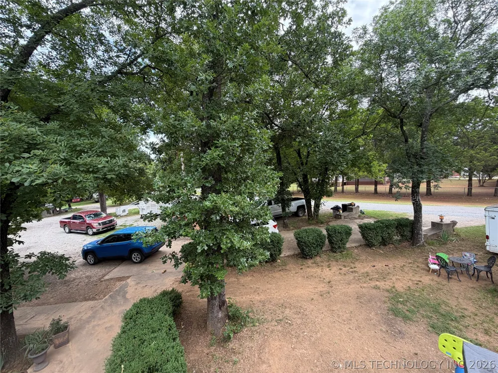 13 Wildflower Road Eufaula, OK 74432