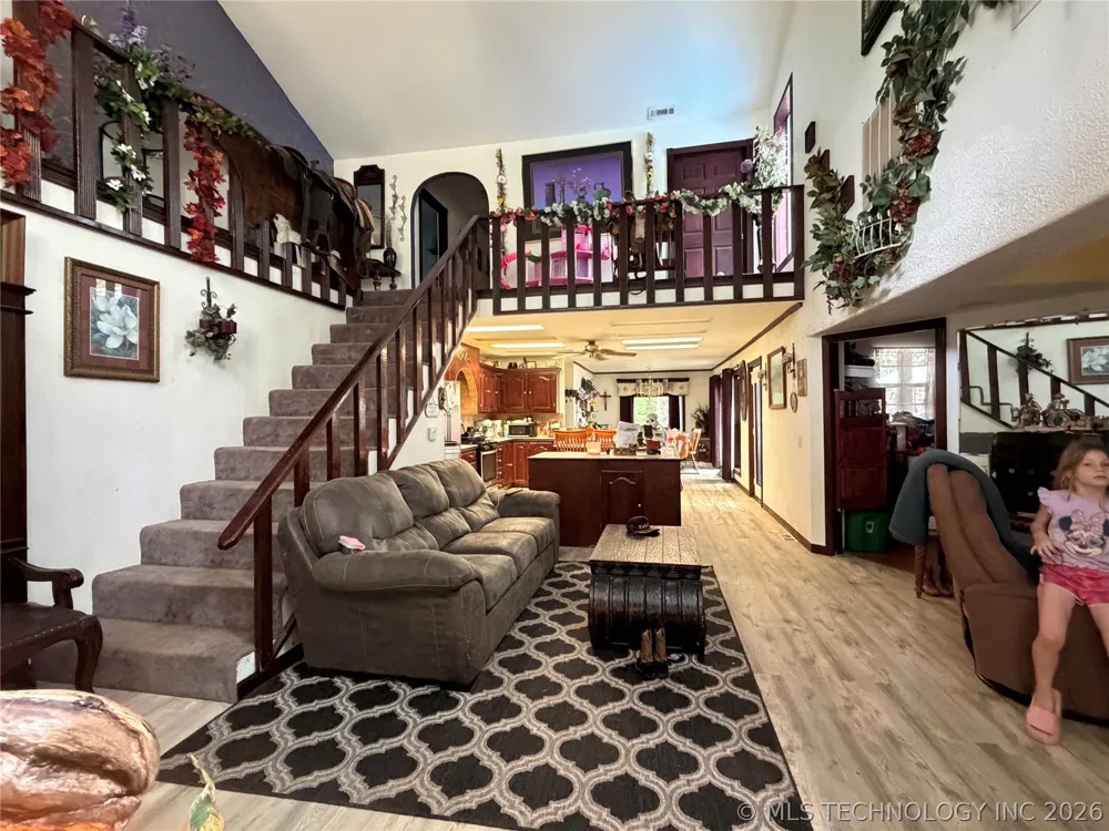 13 Wildflower Road Eufaula, OK 74432