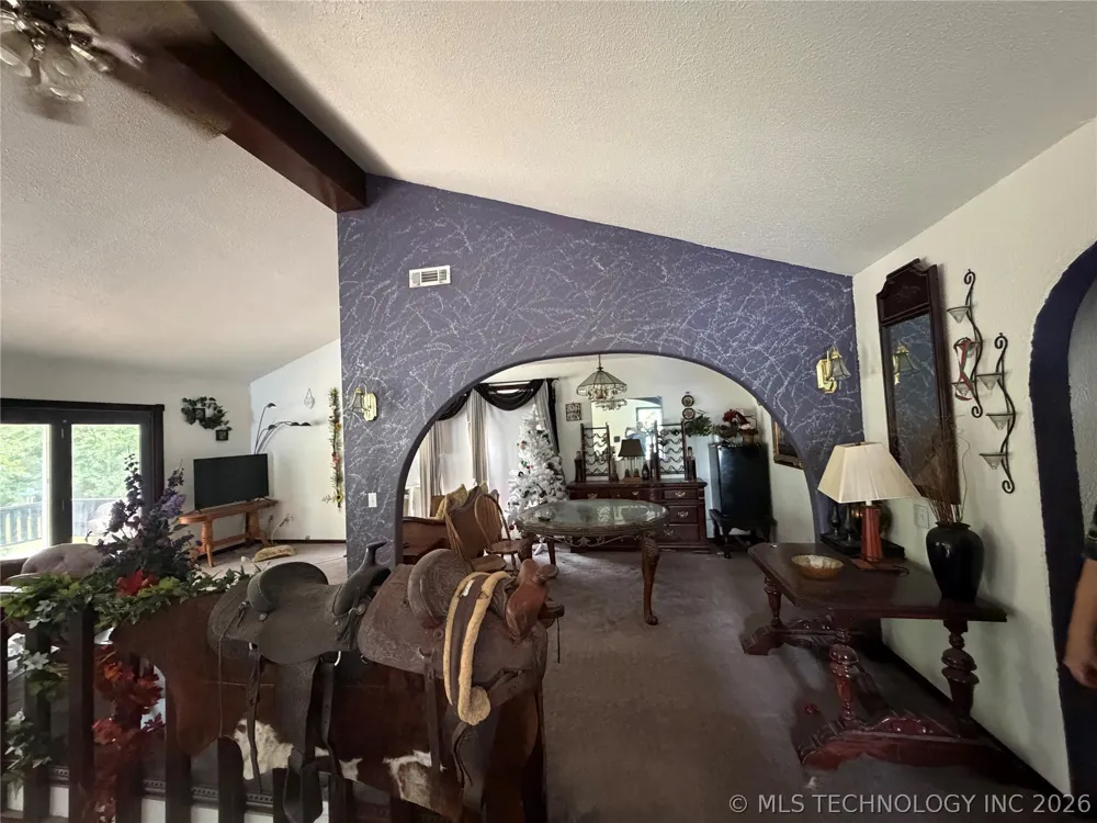 13 Wildflower Road Eufaula, OK 74432