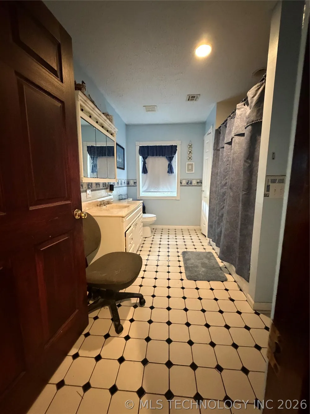 13 Wildflower Road Eufaula, OK 74432